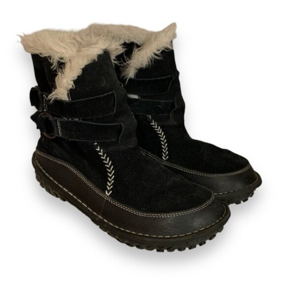 Sorel Tootega Boots - Picture 6 of 14